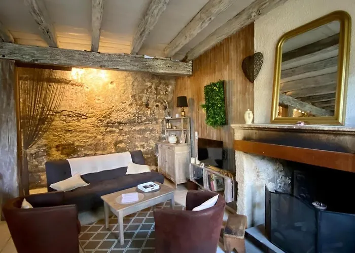 Maison Troglodyte Aux Eyzies Périgord