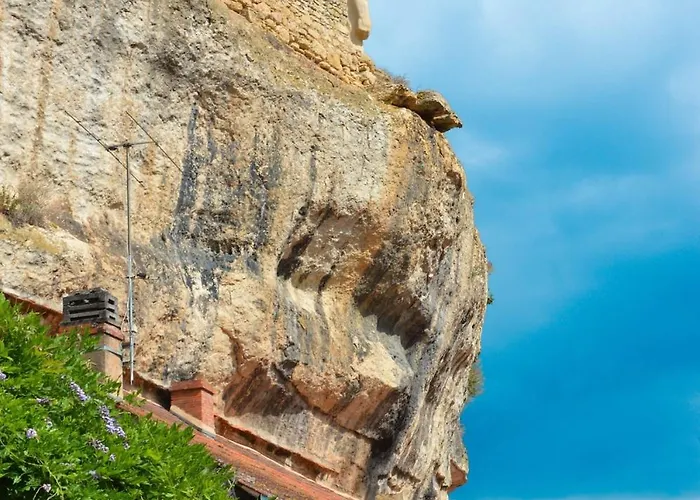 La Lezardiere Maison Troglodyte Aux Eyzies Perigord *