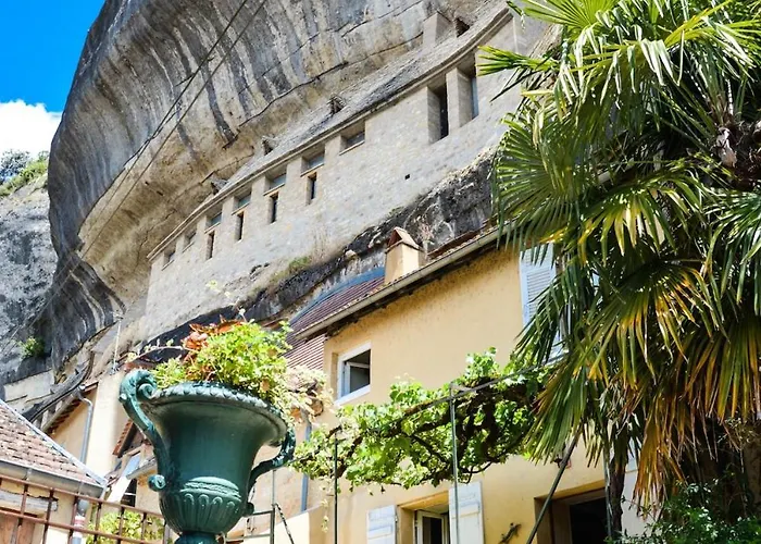 La Lezardiere Maison Troglodyte Aux Eyzies Perigord 펜션 Les Eyzies